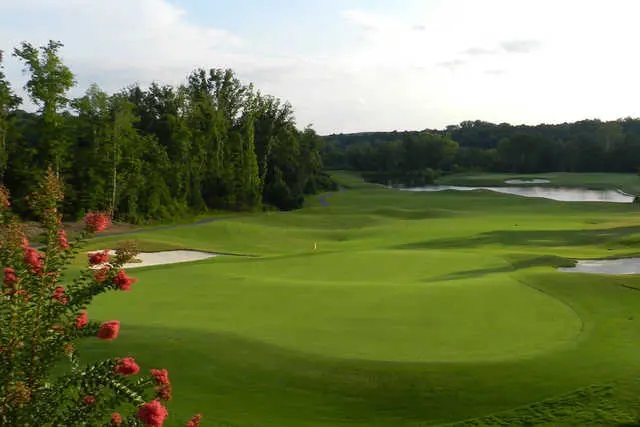 Carolina Lakes Golf Course