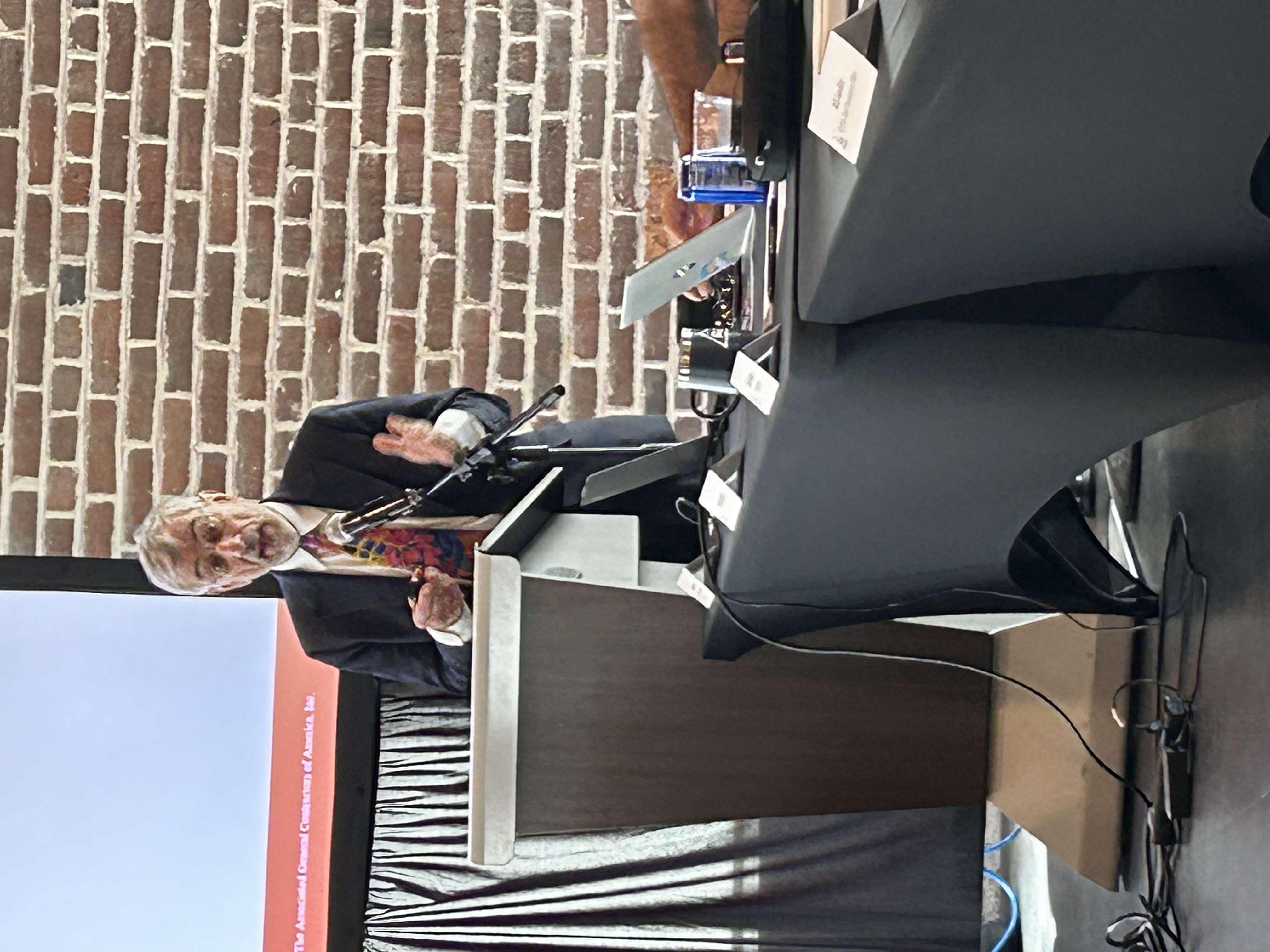 Ken Simonson delivers an economonic update at the Raleigh-Durham airport authority